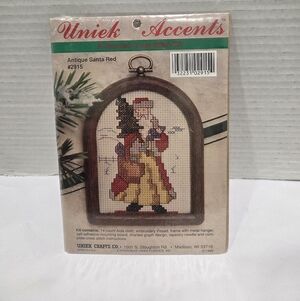 Uniek Crafts Antique Santa Red 2915 Sealed Cross Stitch Kit